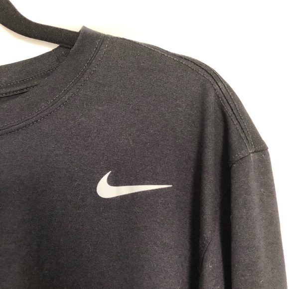 Nike Dri-Fit Long Sleeve Tee - Picture 4 of 5